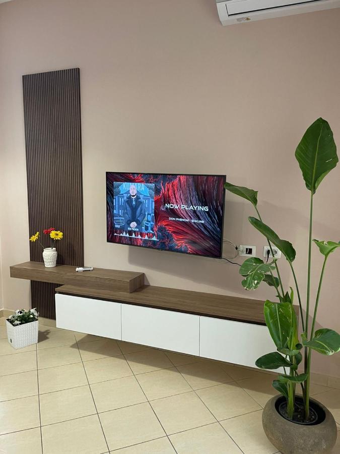 Kejsi Apartments Тирана Екстер'єр фото